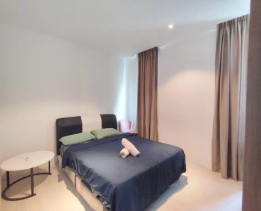 00dba6bc-9603-4946-b216-00f668e0e1e3