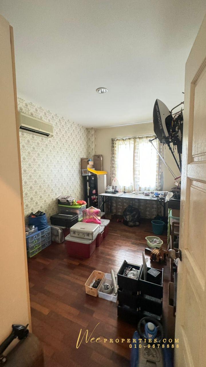 3f02e9ef-da81-4e24-8599-c4dfa4d78322