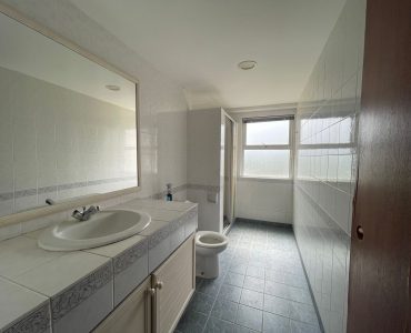 b04e8f12-f85e-4692-b306-c94ba13378da