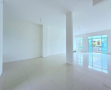 074df271-4a80-430c-8d56-dede03404eeb